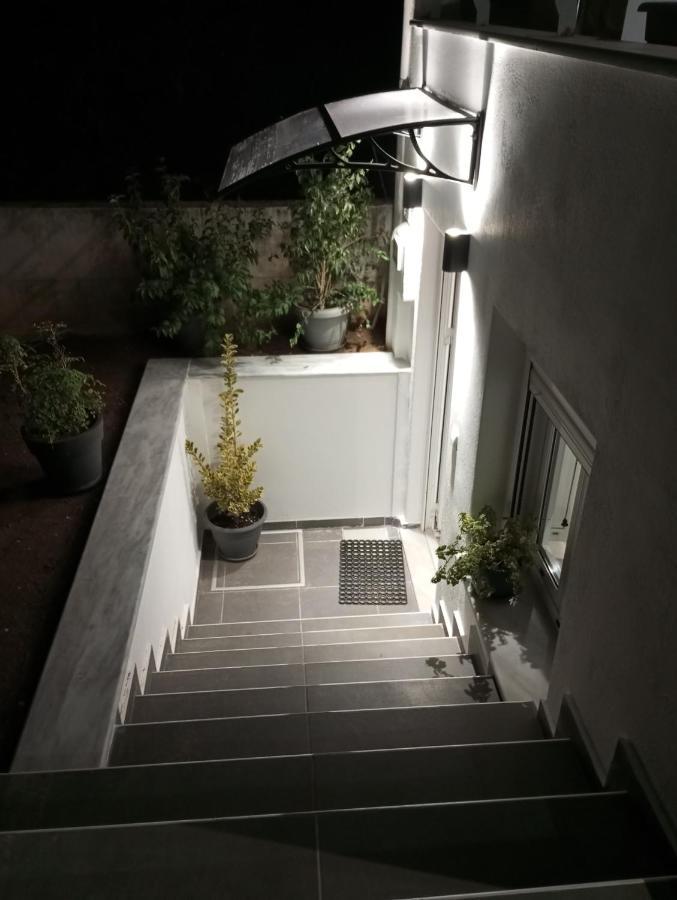 Anassa * טריקלה