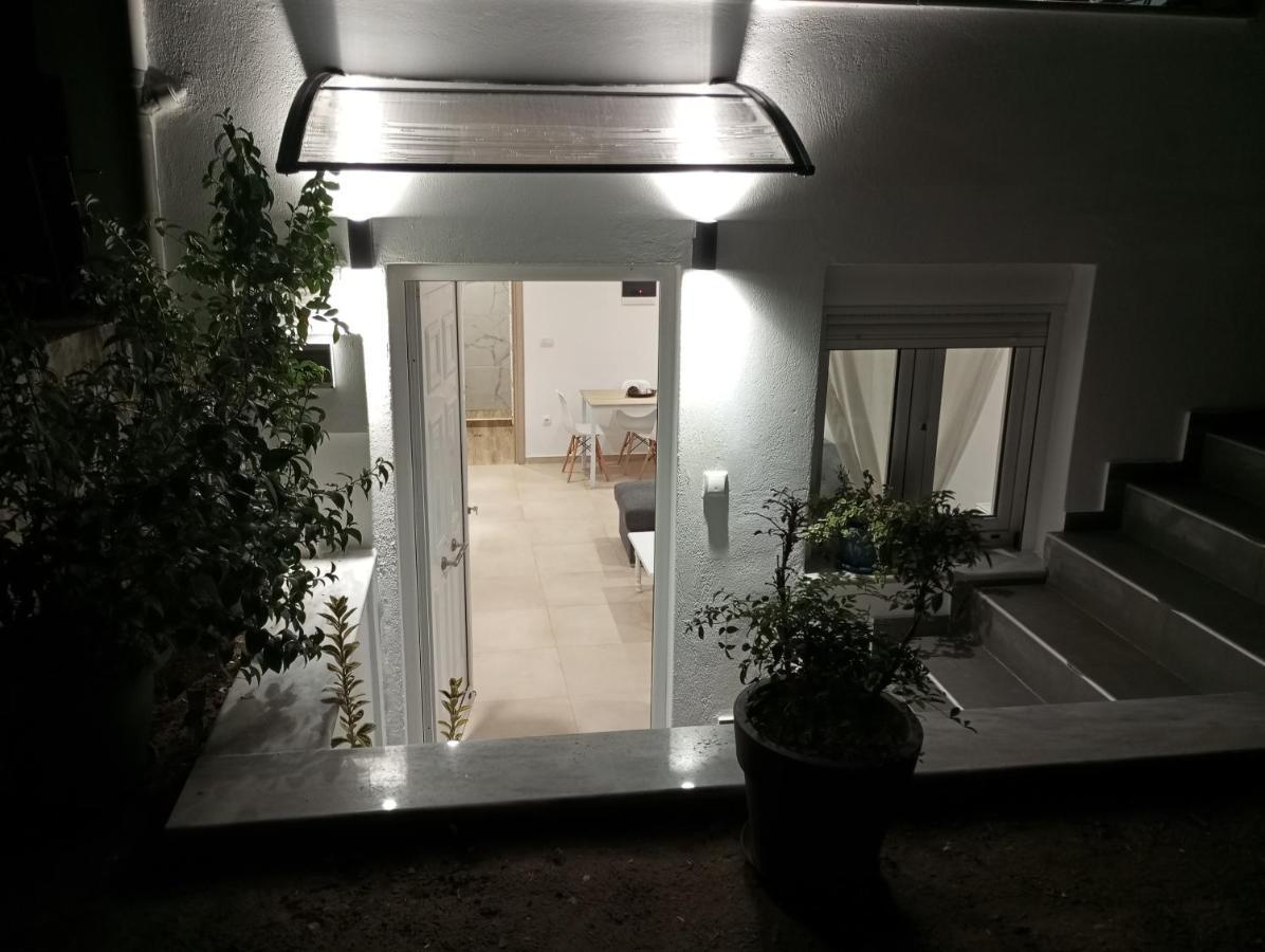 Anassa Apartment *